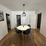 Apartment Luka & Frane *
